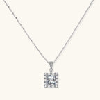 Photo 1 — Pendentif luxe géométrique