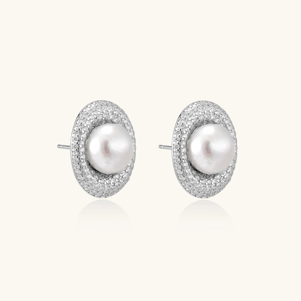 Photo 3 — Boucles d’oreilles puces Halo de perles